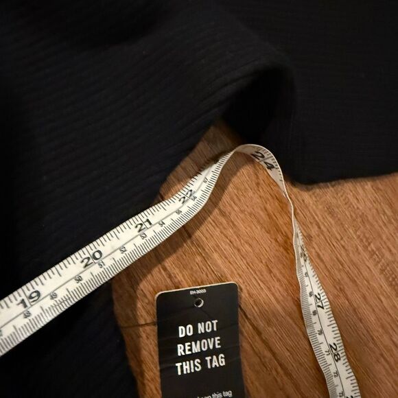 Express NWT black ribbed sweater dress off shoulder size M - Picture 10 of 12